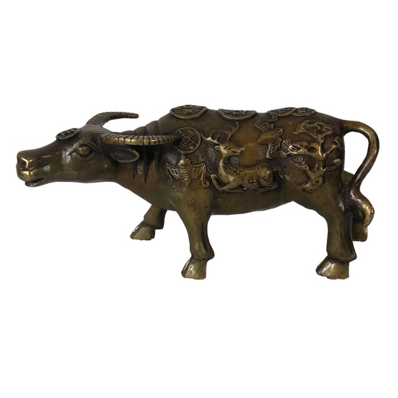 Chinese Brass Bull Sculpture Fengshui Wealth Money Bull Ox Stock Market - Picture 1 of 12